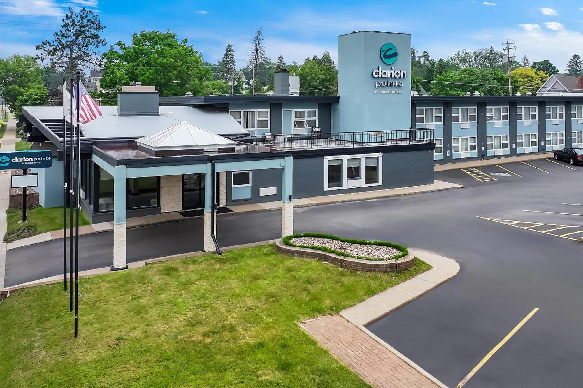 Hotel Clarion Pointe Downtown Rhinelander
