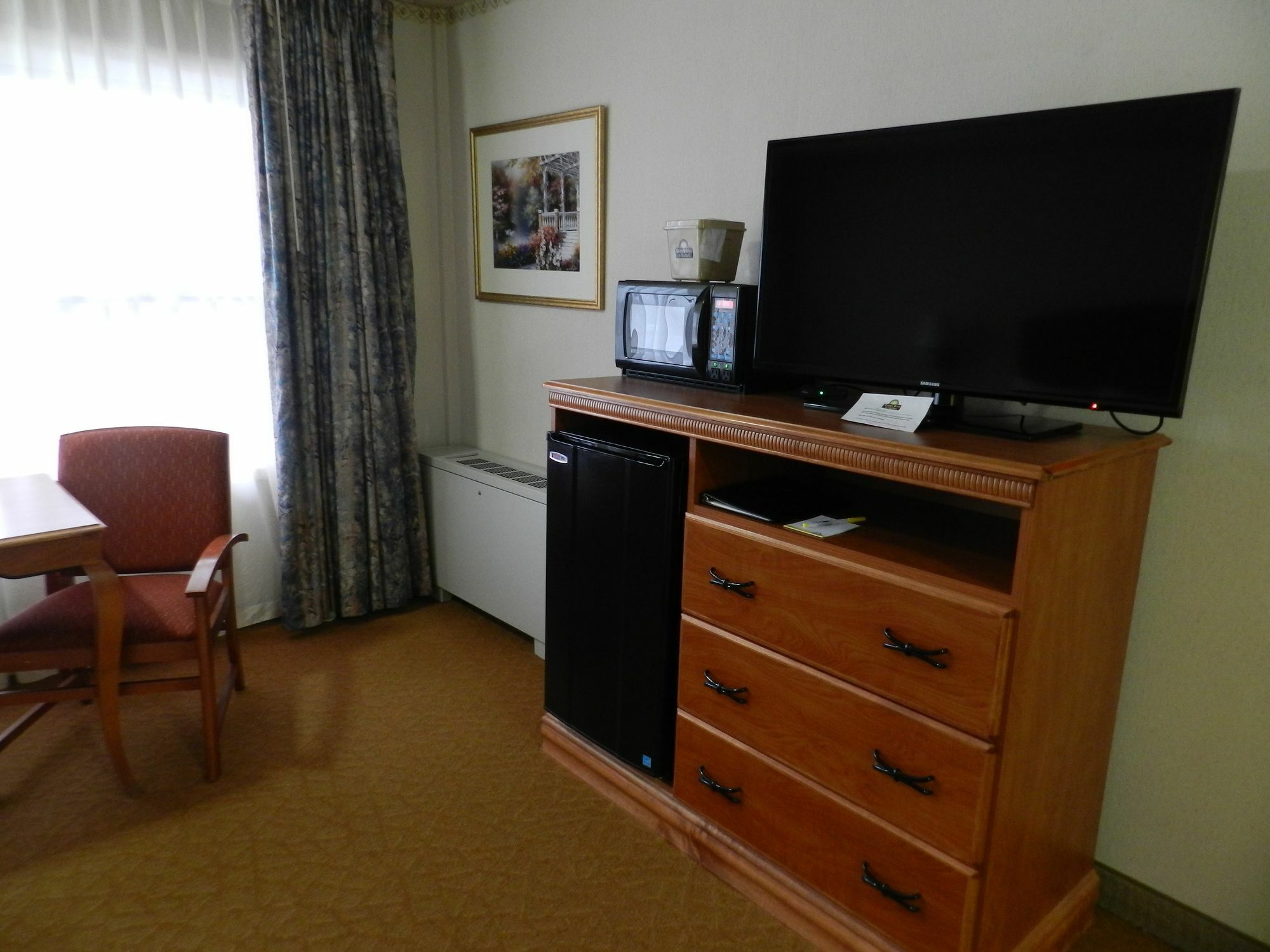 Clarion Pointe Downtown Hotel 3*