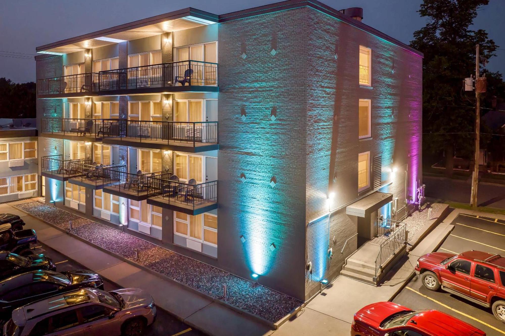 Clarion Pointe Downtown 3* Rhinelander
